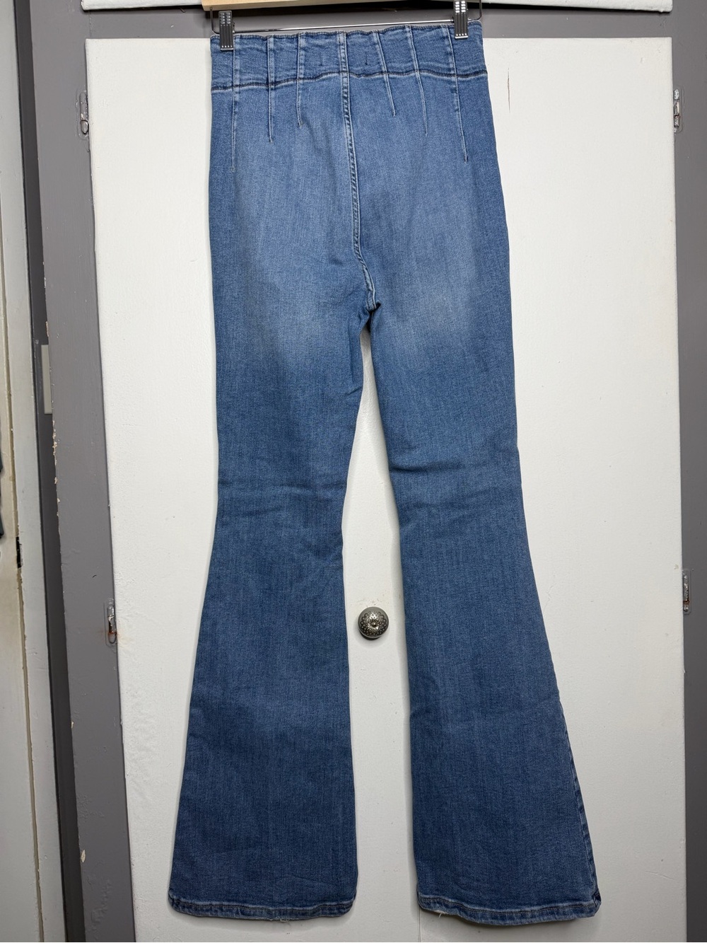 FREE PEOPLE We The Free Jayde Flare Jeans Women's Sz 28 Blue Light Wash Boho 70s - Picture 6 of 10